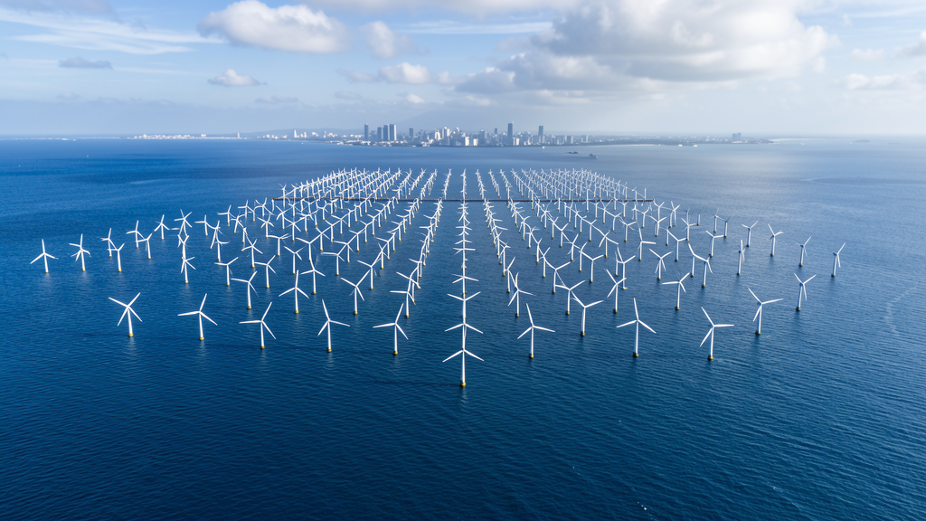 How many offshore wind turbines are needed to power the world&rsquo;s major cities?